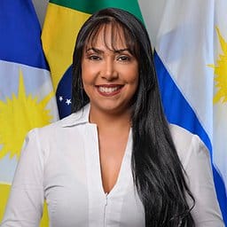 Professora Janad Valcari