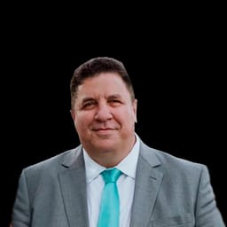 Pastor Cleiton Collins