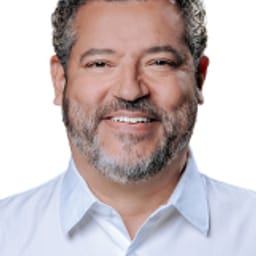 Mario Henrique Caixa