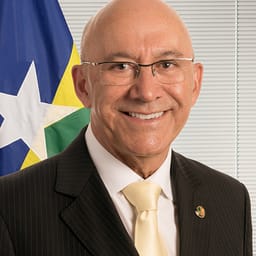 Confúcio Moura